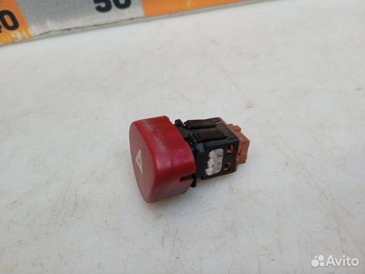 Кнопка аварийной сигнализации Citroen C2 1.6 2004