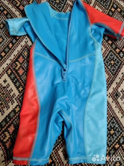 Костюм для плавания