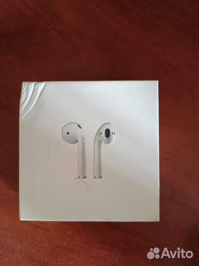 Беспроводные наушники apple airpods