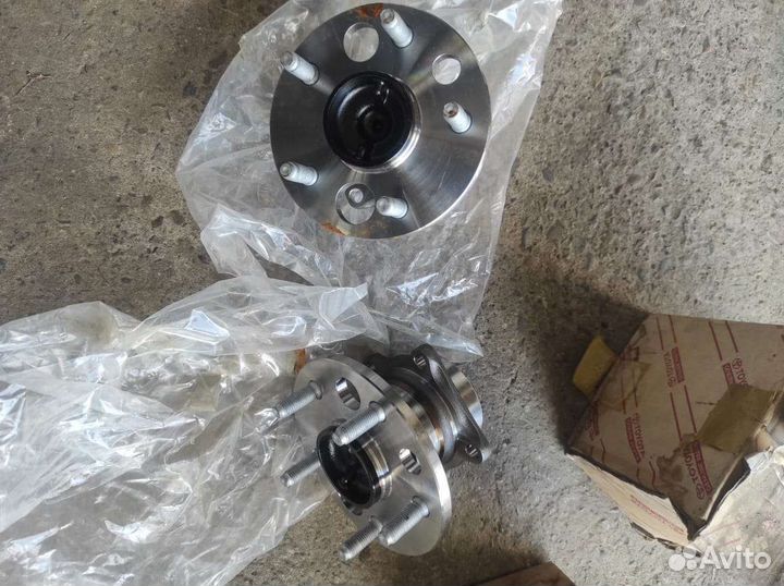 Ступица задняя Toyota ipsum, Nadia, Picnic