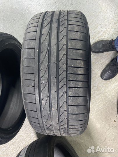 Bridgestone Potenza RE050A 245/40 R19 и 275/35 R19