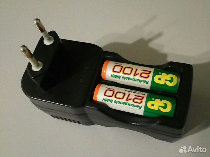 Зарядка для аккумуляторных батареек аа и ааа