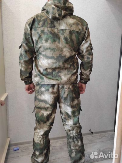 Камуфляжные костюмы новые
