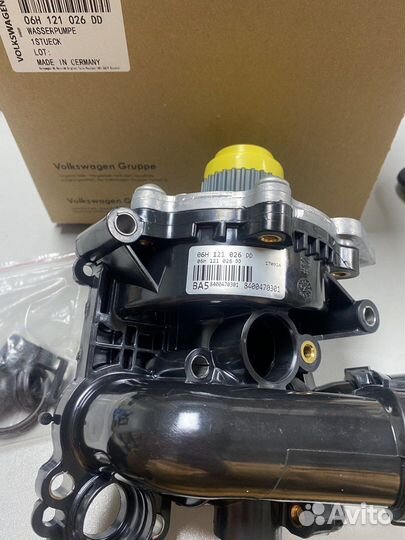Насос системы охлаждения VAG 06H121026D (помпа)