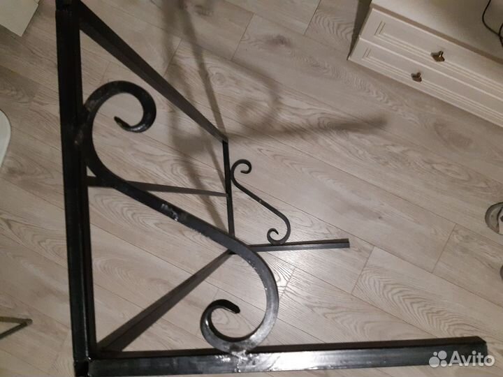 Полка навесная металлическая