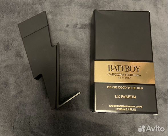 Bad boy туалетная вода. Парфюм Bad boy Carolina Herrera. Carolina Herrera Bad boy 100 ml + 10 ml. Carolina Herrera Bad boy le Parfum. Каролина Херрера бед бой.