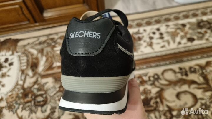 Кроссовки мужские 42 размер