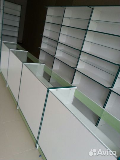 Аптечная мебель (стилажи, витрины)