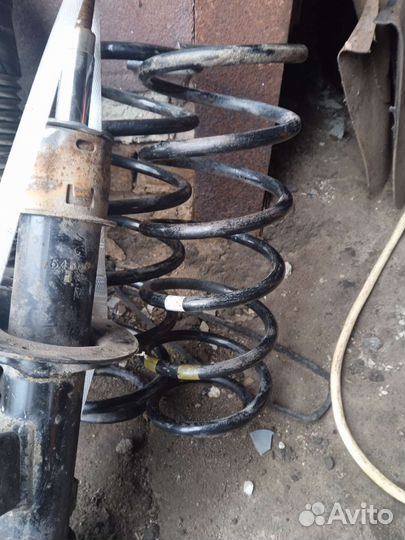 Запчасти на kia рио3