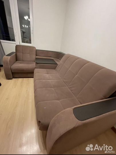 Большой угловой диван раскладной бу