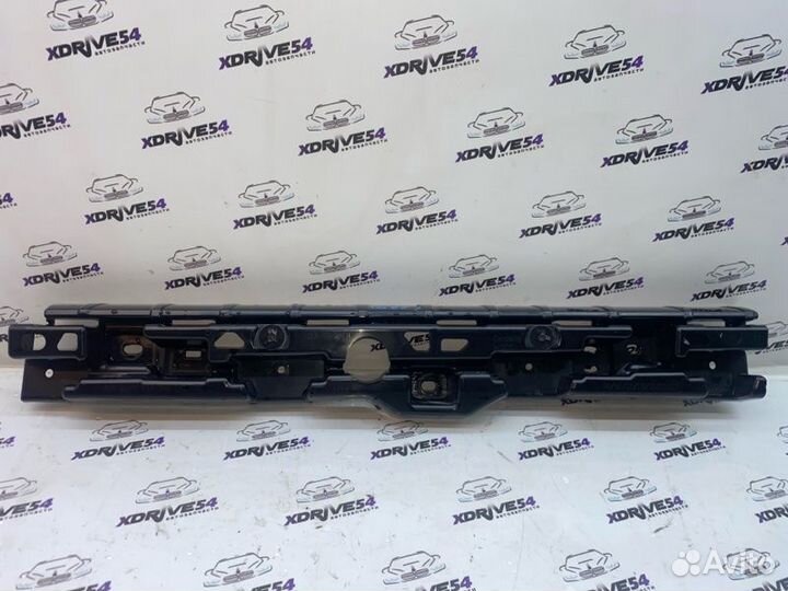 Кронштейн порога передний левый Bmw 520D G30