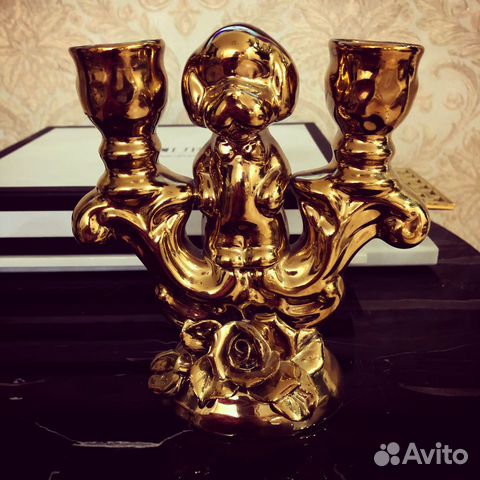 Подсвечник золотой новый со стразами