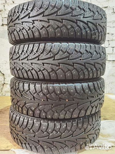 Hankook Winter I'Pike 215/65 R17 98T