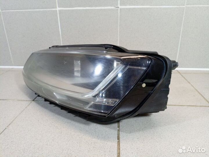 Фара левая Volkswagen Jetta 6