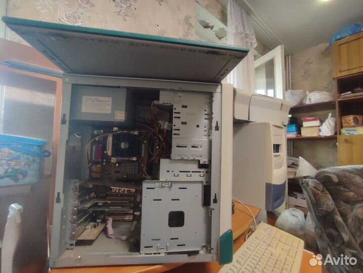 Комплектующие на запчасти