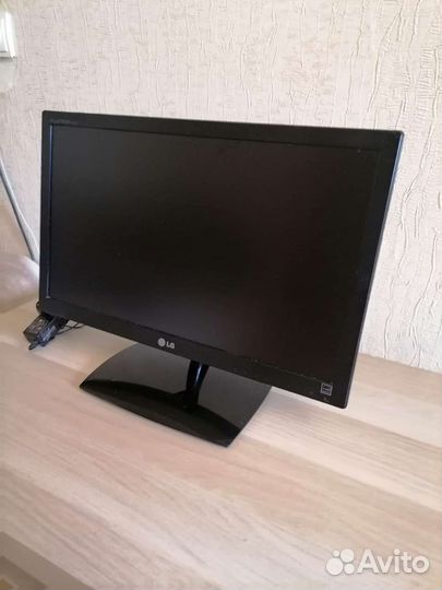 Монитор LG flatron E2251s