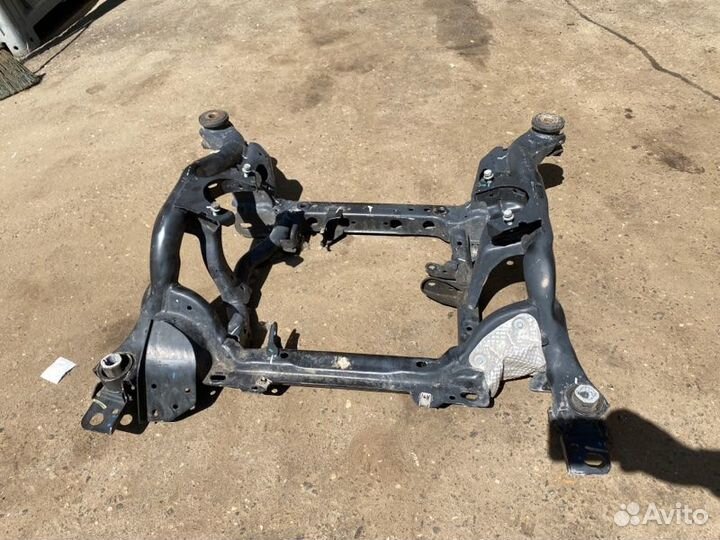 Балка подвески передняя Jeep Grand Cherokee WK2