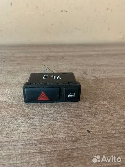 Кнопка аварийки BMW 3-serie E46 X5 E53