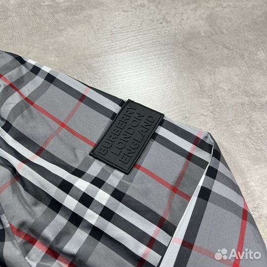 Ветровка Burberry двухсторонняя