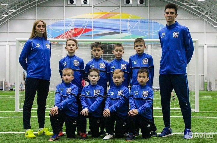 Тренировки по футболу для детей рядом с домом