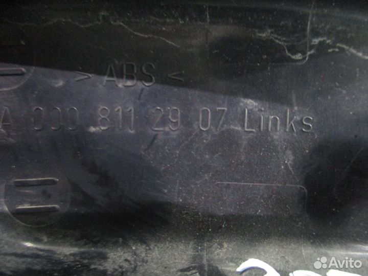 Накладка кронштейна зеркала Mercedes-Benz A0008112