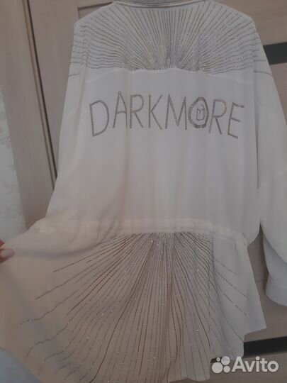 Новая шикарная белоснежная блузка со стразами