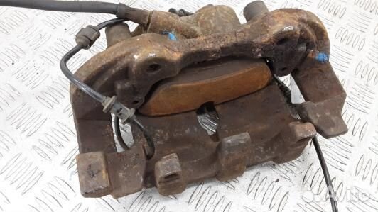Суппорт тормозной передний правый mercedes benz M