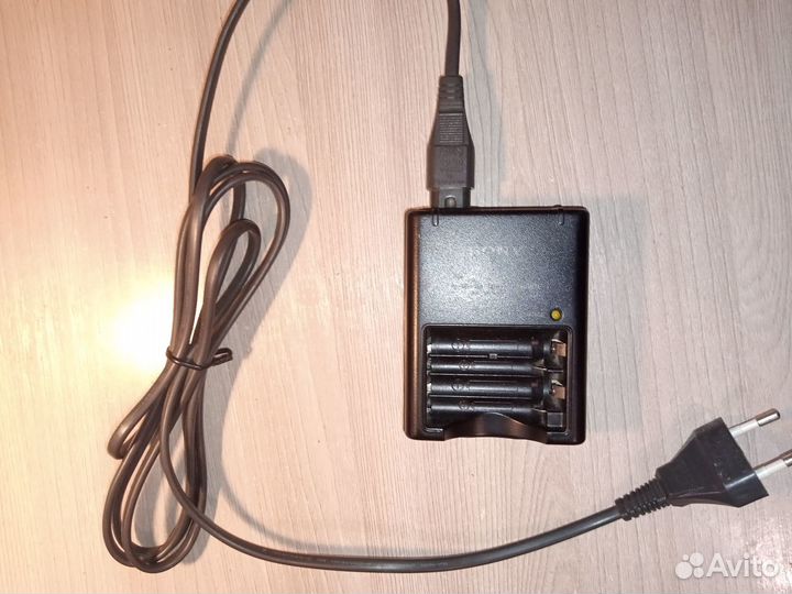 Зарядное устройство для аккумуляторных батареек