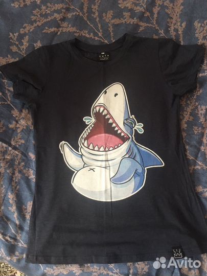 Футболка новая с принтом Акула