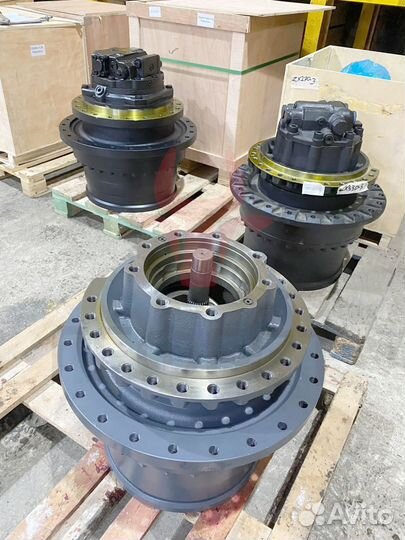 Бортовой редуктор Komatsu PC300-7 207-27-00410