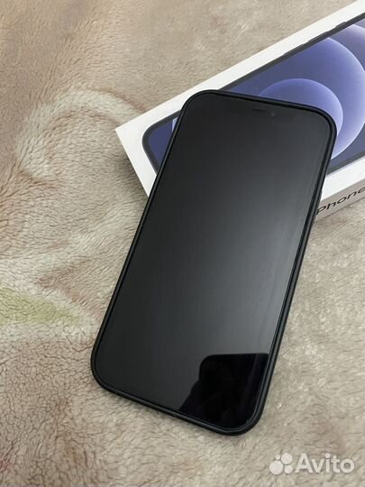 iPhone 12, 64 ГБ