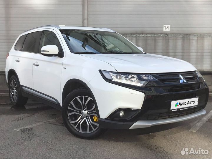 Mitsubishi Outlander 3.0 AT, 2016, 149 593 км