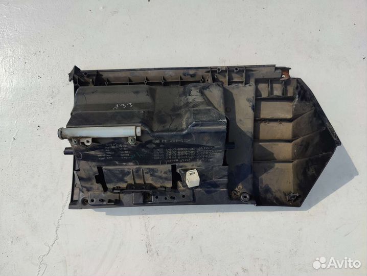 Бардачок nissan maxima A33