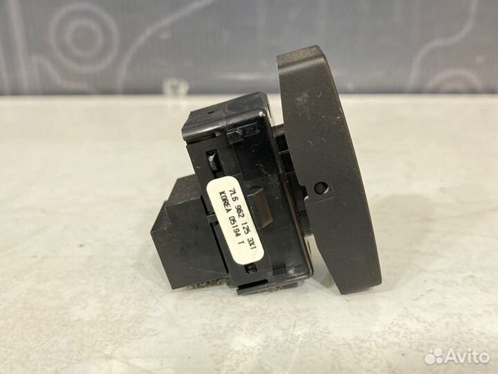 Блок кнопок Volkswagen Touareg 7L BMV 2005