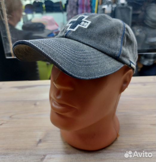 Бейсболка с крестом