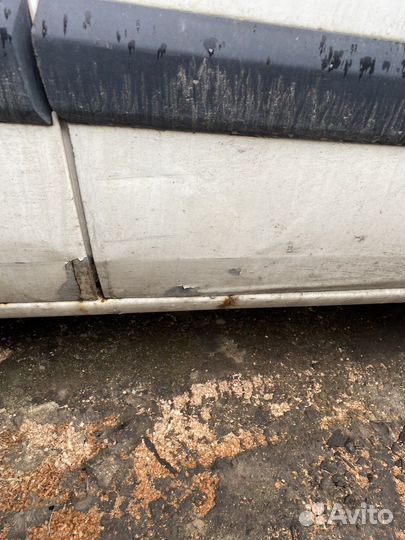 Передняя правая дверь Fiat Doblo 1