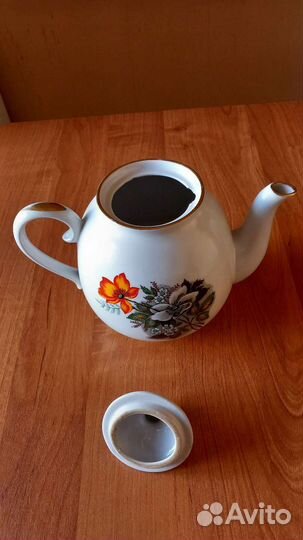Чайник заварочный фарфоровый с пиалами. СССР