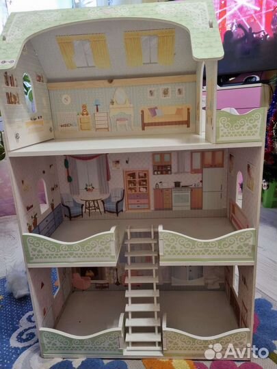 Кукольный домик