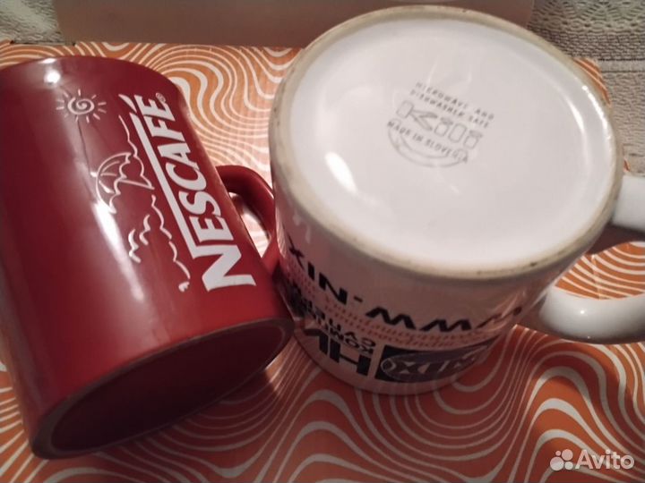 Кружки Nescafé и никс Gigabyte