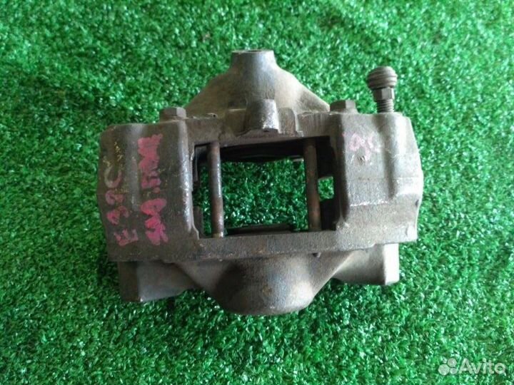 Суппорт задний правый Mercedes-Benz E-Class W210