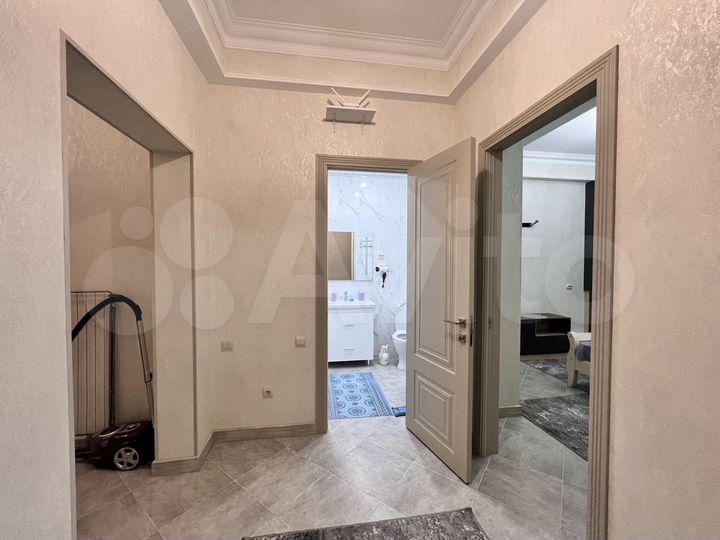 2-к. квартира, 70 м², 6/13 эт.