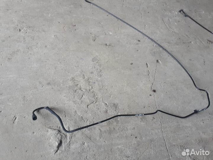 Трубка топливная Рено Логан (Сандеро) с 2005 г