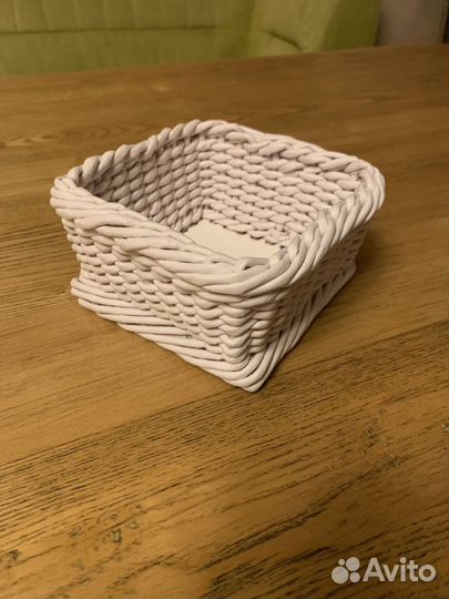 Вазочка плетёная
