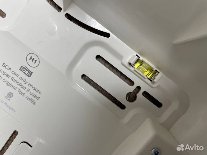 Диспенсер для бумажных полотенец Tork Matic H1