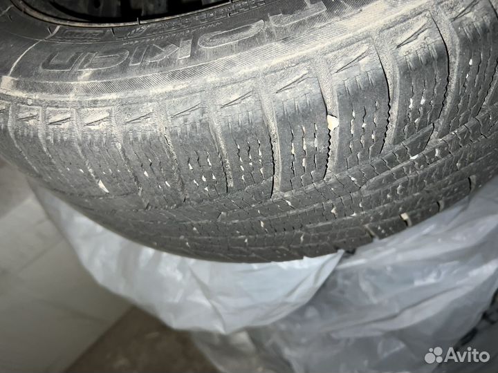 Nokian Tyres Hakkapeliitta R 215/55 R16