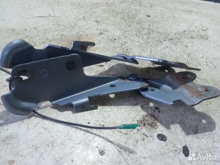 Петли капота Renault Laguna 2