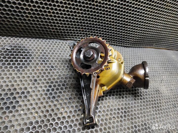 Масляный насос Mercedes W210 M111