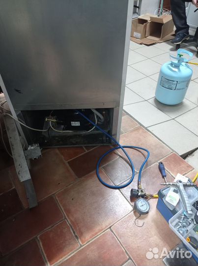 Ремонт домашних и торговых холодильников