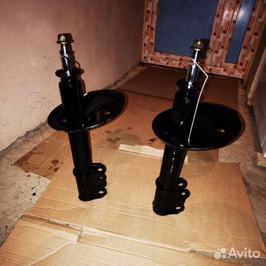 Амортизаторы передние на лексус Rx300