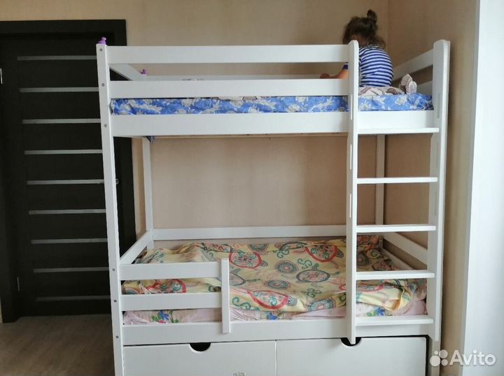 Двухъярусная кровать выдвижная